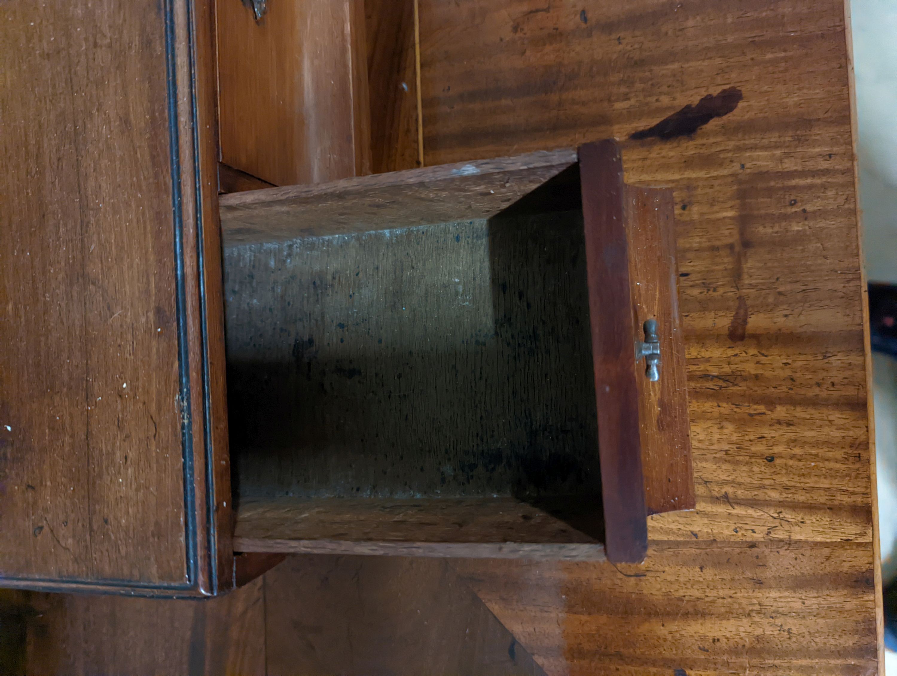 An 18th century mahogany box base toilet mirror, width 43cm, depth 20cm, height 63cm